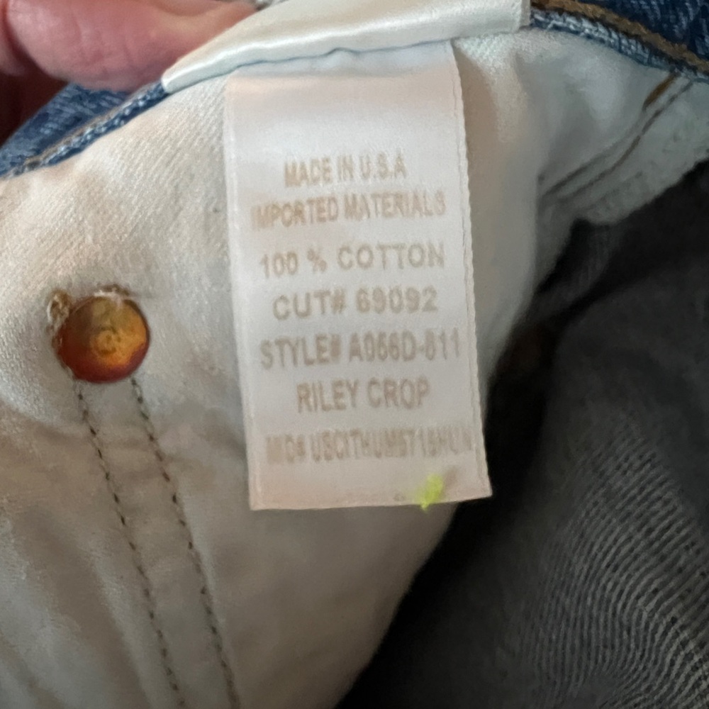 Agolde Riley Crop Denim Jeans - Picture 3 of 6